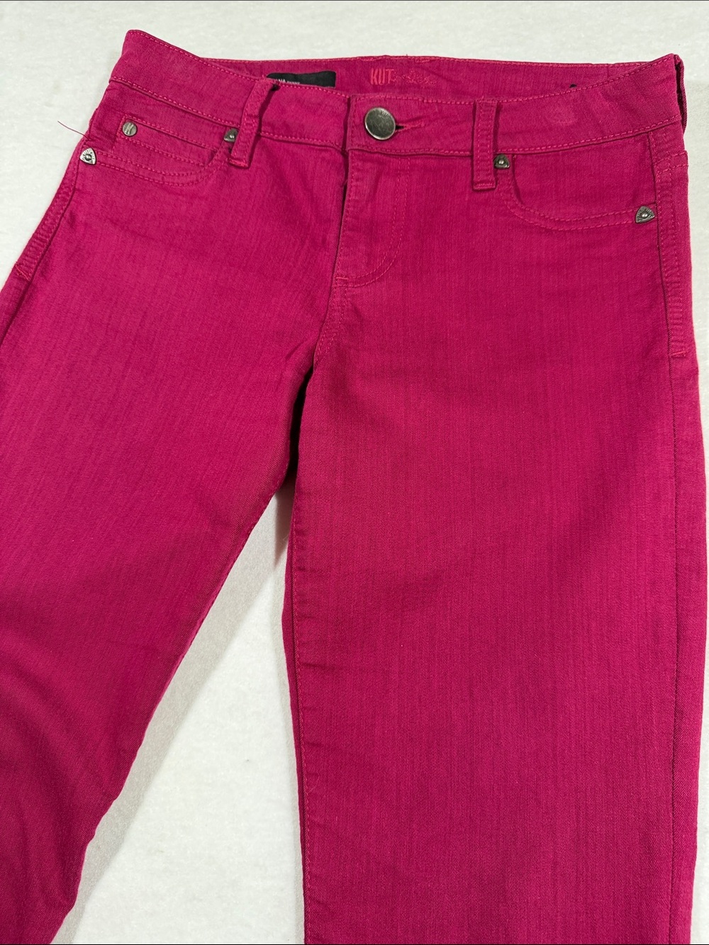 Kut from the Kloth Skinny Jeans in Magenta